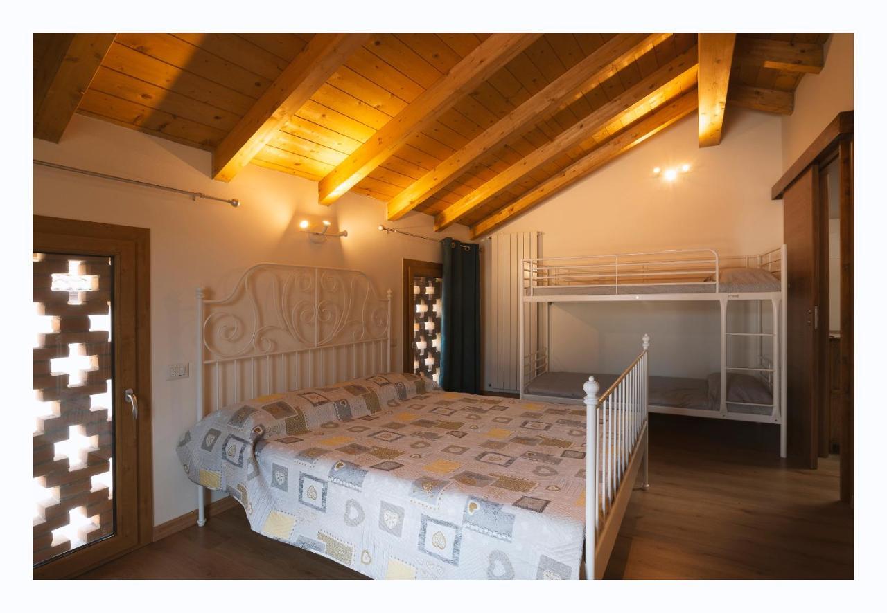 Al Salto Del Gatto Bed and Breakfast Schianno Exteriör bild